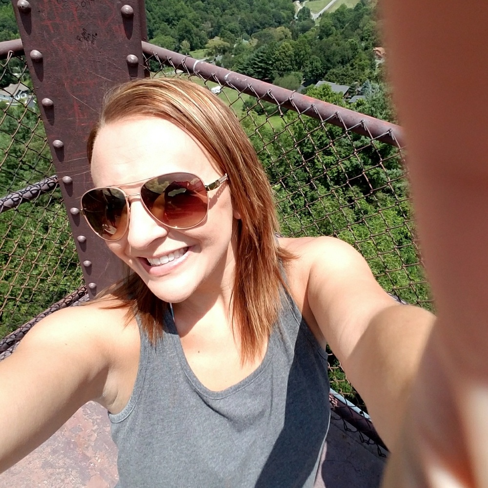 Meet your Posher, Heidi